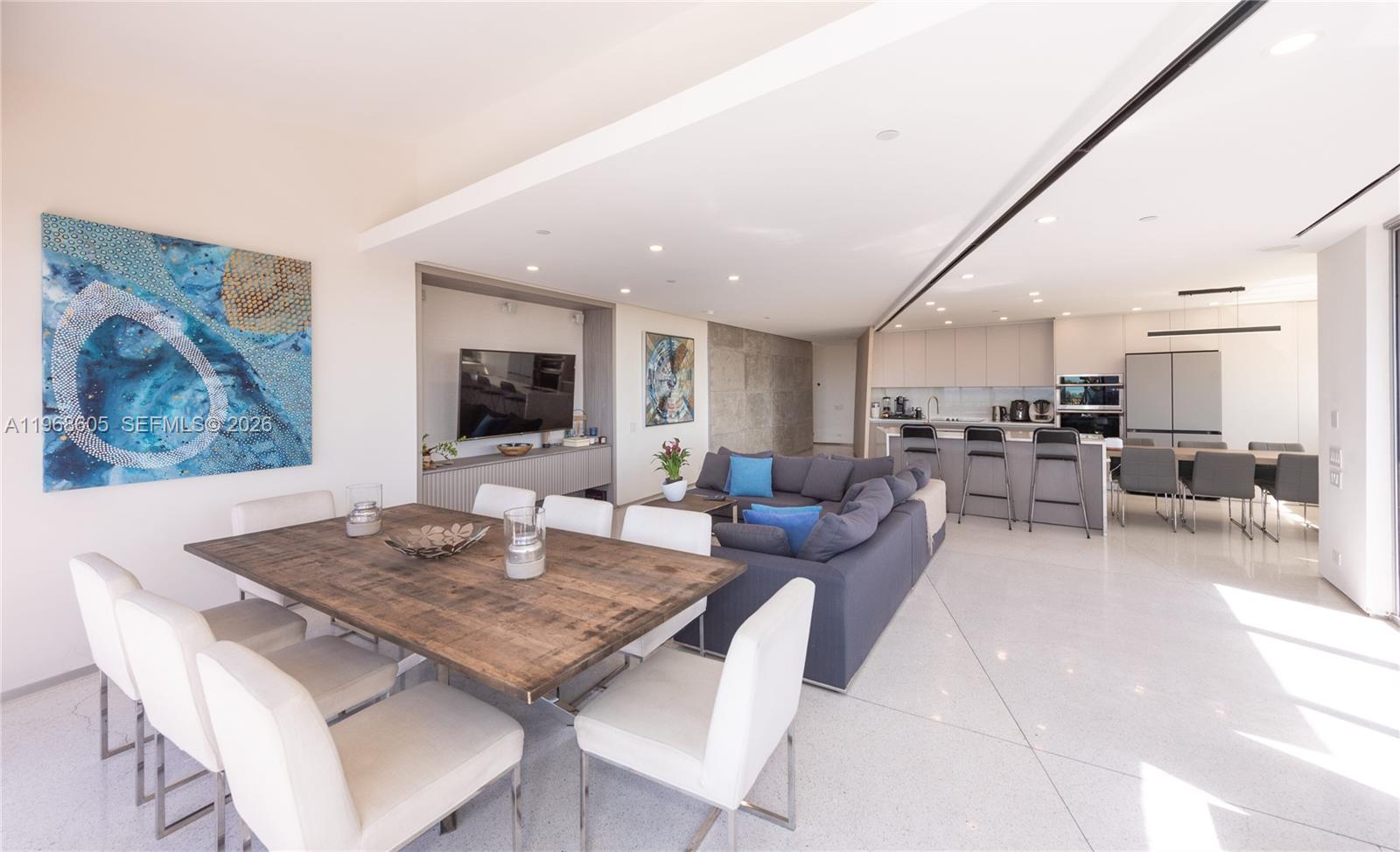 THE EMERALDBAY @ KEY COLO - Residential Lease