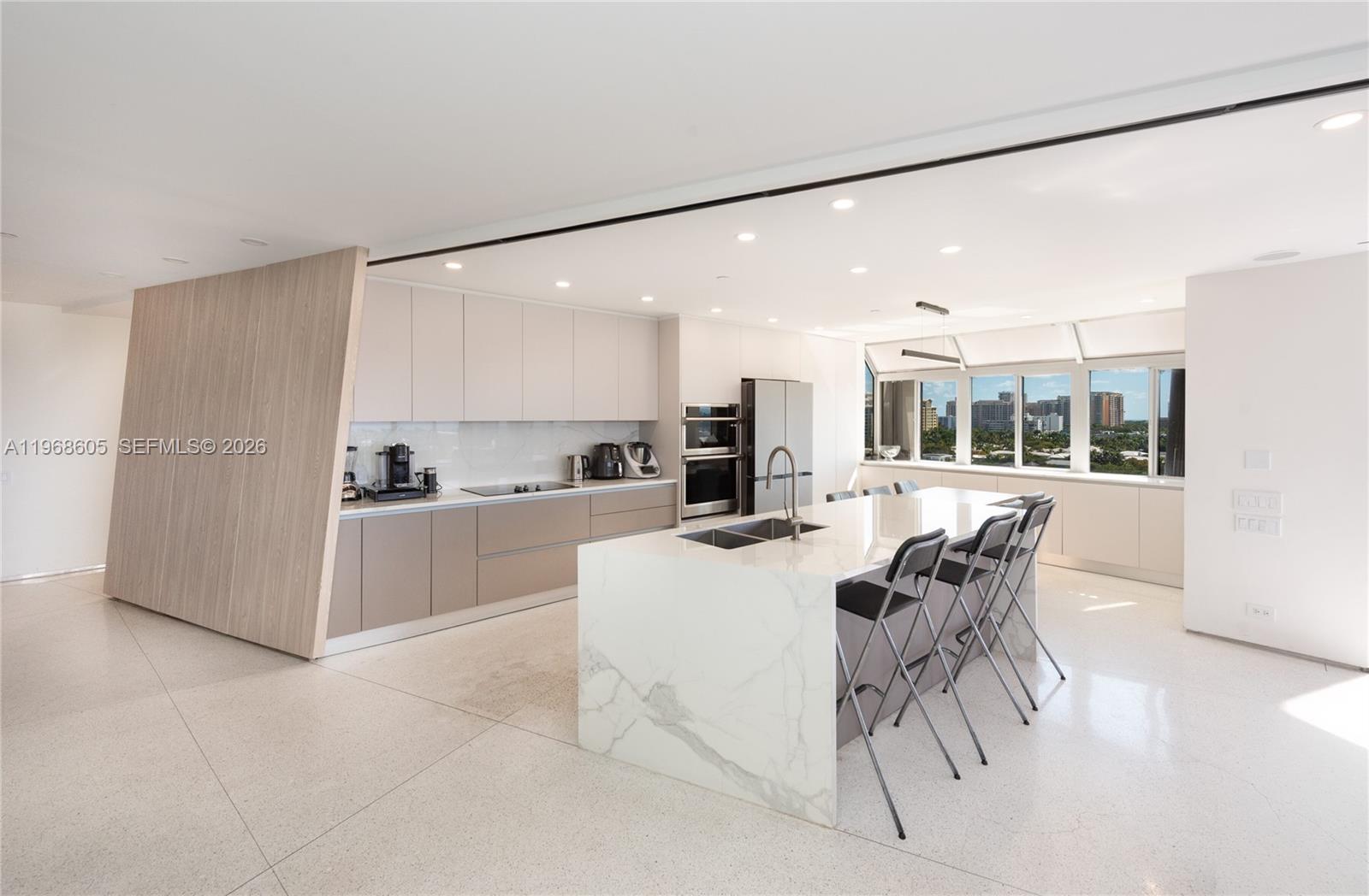 THE EMERALDBAY @ KEY COLO - Residential Lease