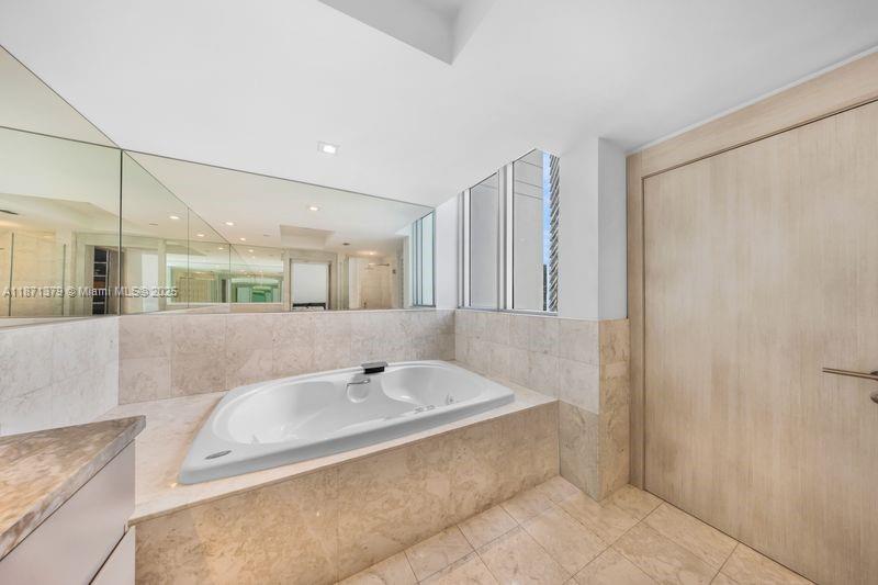 JADE RESIDENCES AT BRICKE - Residential