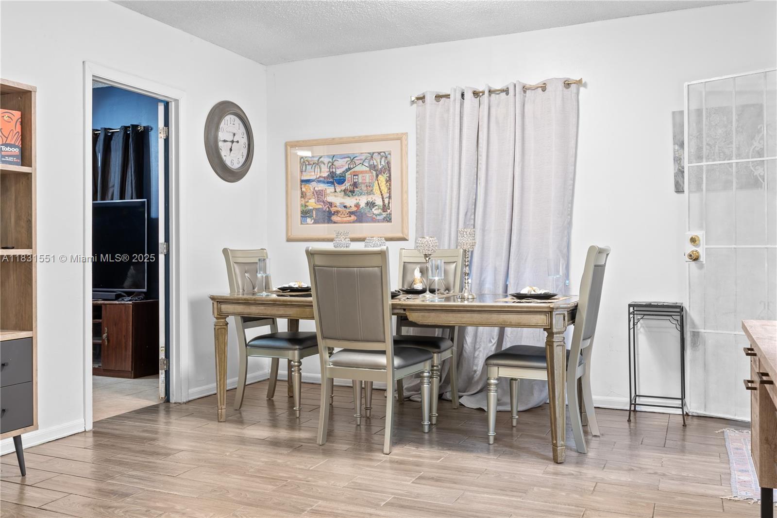 1ST ADDN TO PINEWOOD PARK - Residential Lease