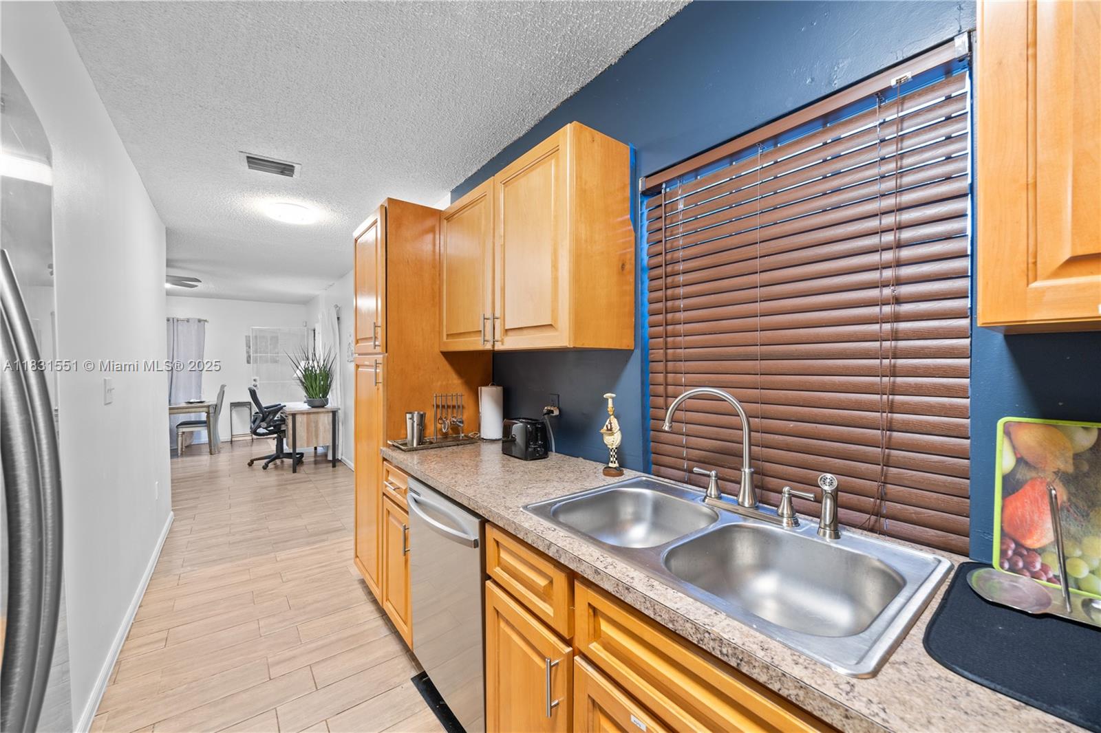 1ST ADDN TO PINEWOOD PARK - Residential Lease