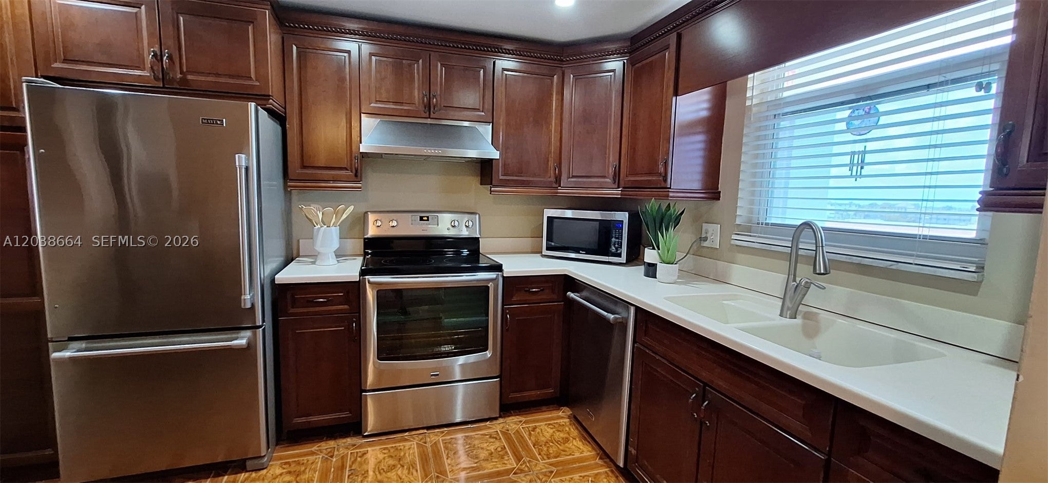 3100 NE 49th St 510