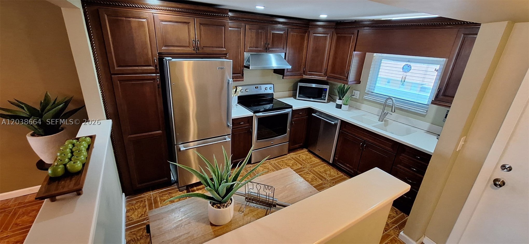 3100 NE 49th St 510