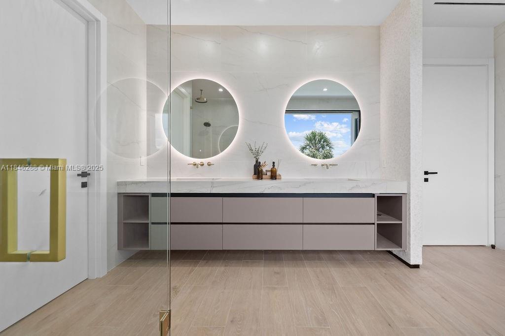 Lauderdale by the sea - Residential