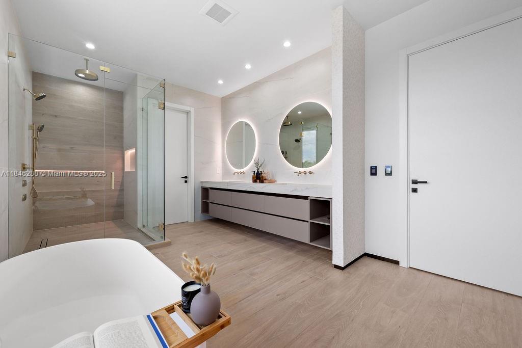 Lauderdale by the sea - Residential