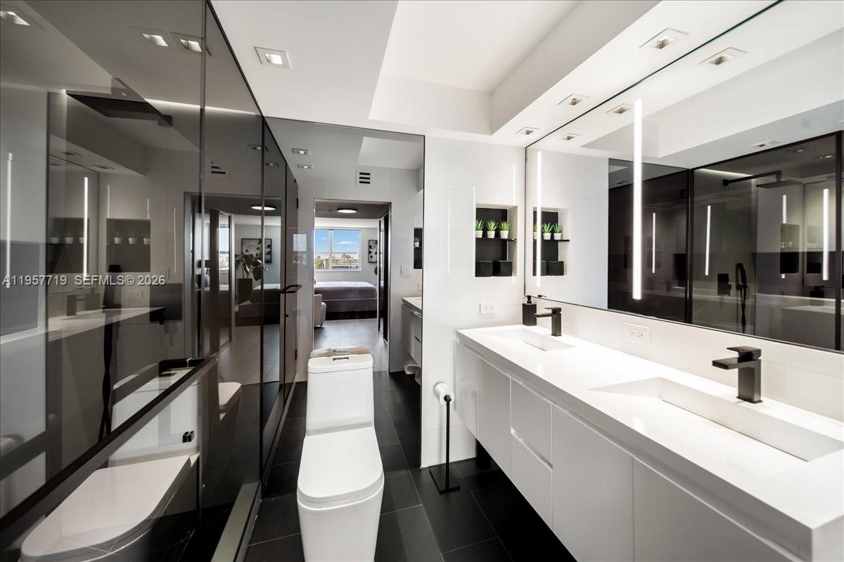 THE FLORIDIAN CONDO - Residential