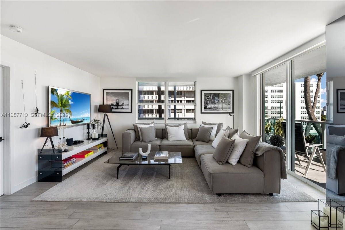 THE FLORIDIAN CONDO - Residential