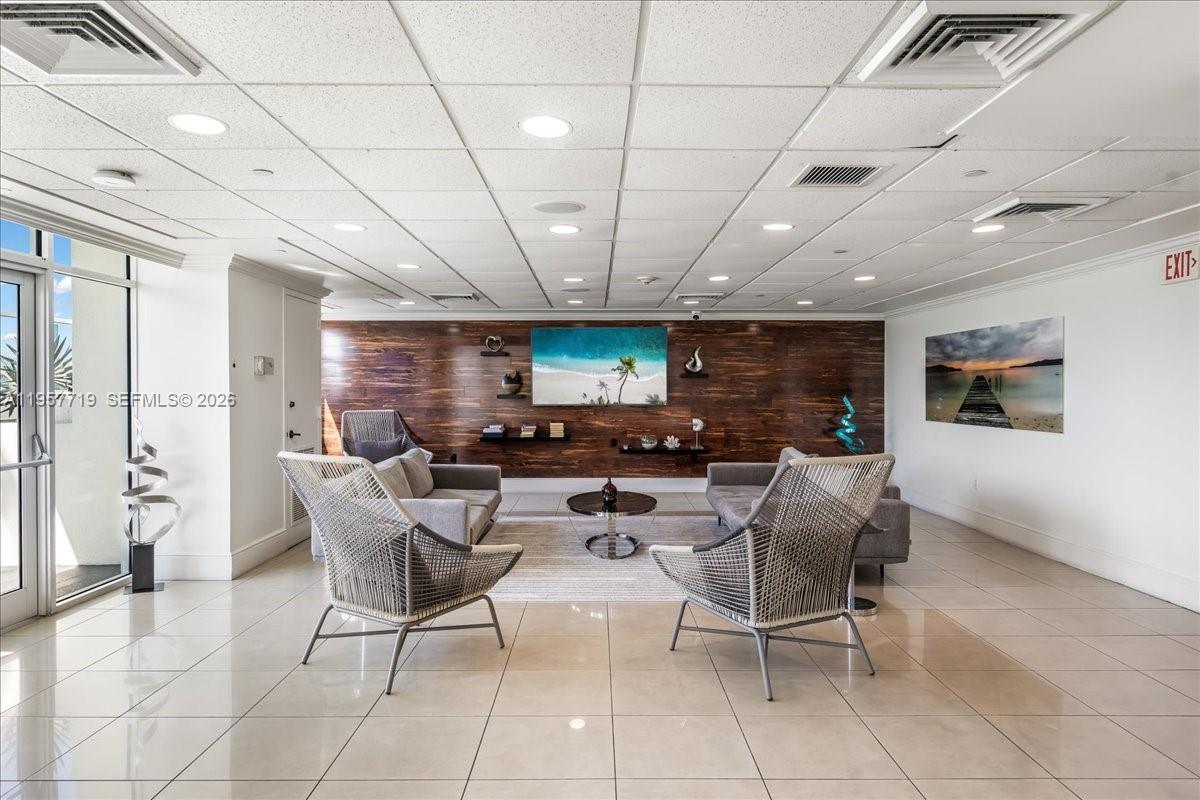 THE FLORIDIAN CONDO - Residential