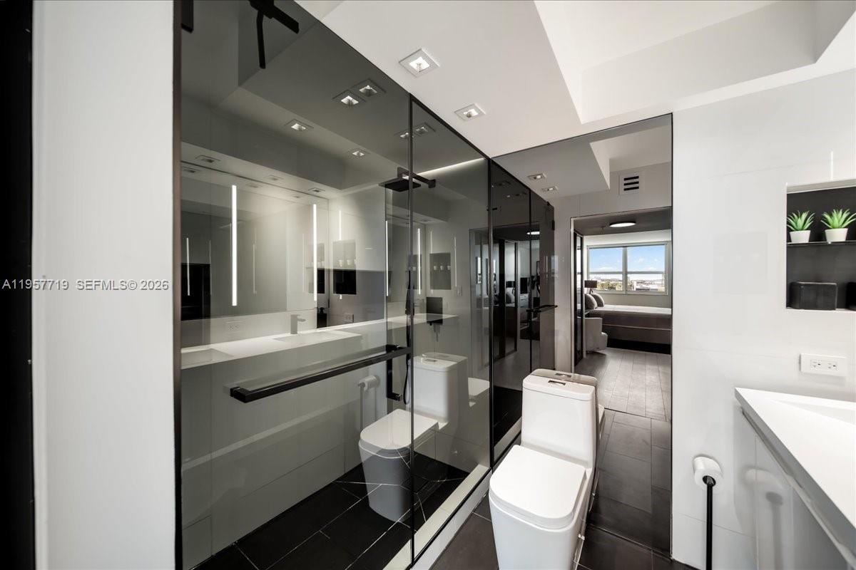 THE FLORIDIAN CONDO - Residential