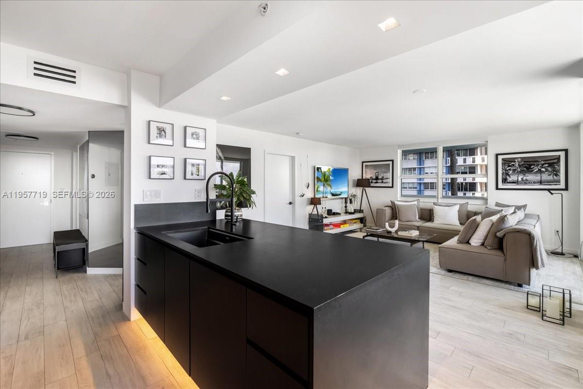 THE FLORIDIAN CONDO - Residential