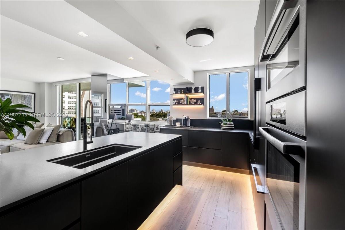 THE FLORIDIAN CONDO - Residential