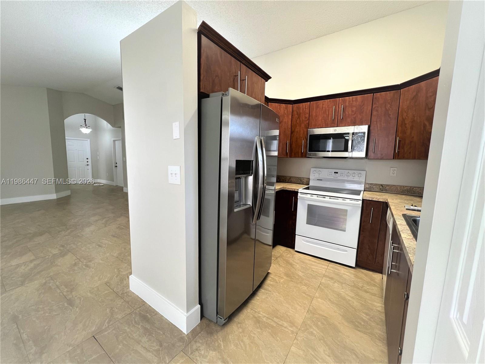 BRIGHTONS MEADOW TRACE - Residential Lease