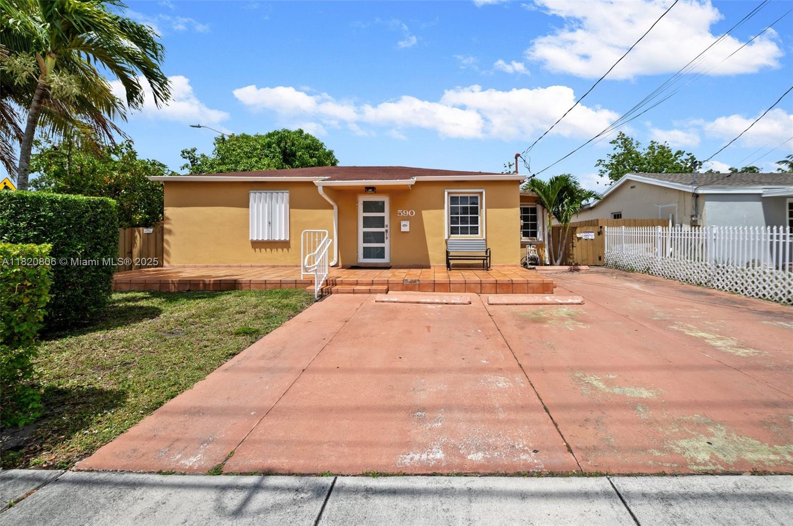 Property for Sale at 590 Sw 62nd Ave, Miami, Broward County, Florida - Bedrooms: 4 
Bathrooms: 4  - $760,000