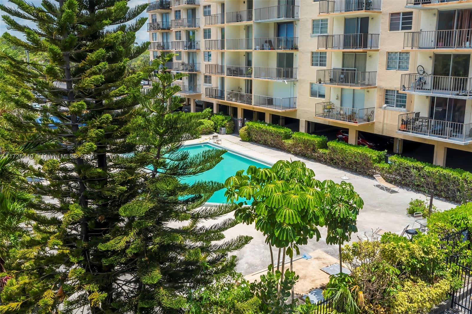 THREE HORIZONS EAST CONDO - Residential