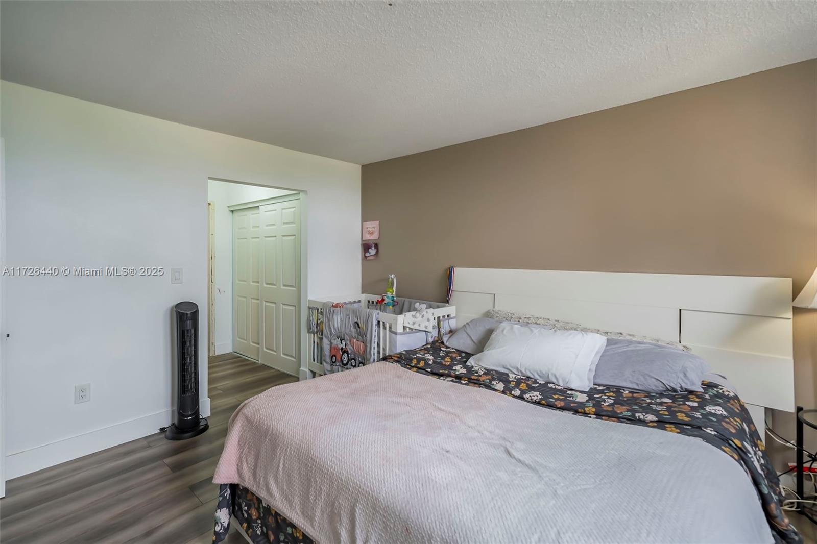 THREE HORIZONS EAST CONDO - Residential