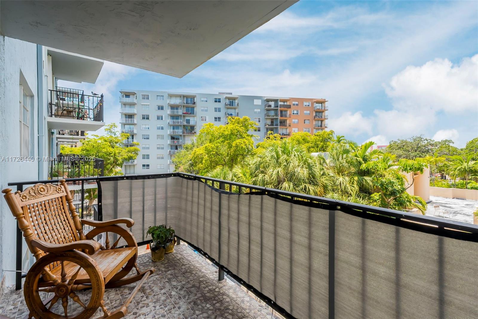 THREE HORIZONS EAST CONDO - Residential