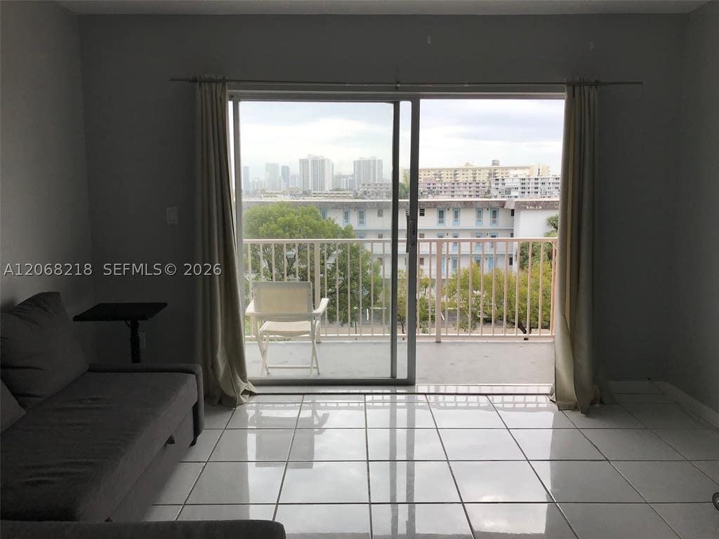 Photo of 2200 E Hallandale Beach Blvd #512, Hallandale Beach, FL 33009 (MLS # A12068218)