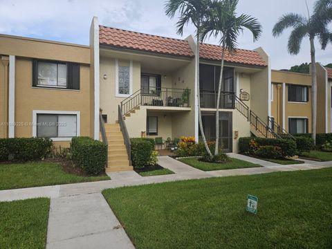 Photo of 436 Lakeview Dr #104, Weston, FL 33326 (MLS # A11869225)