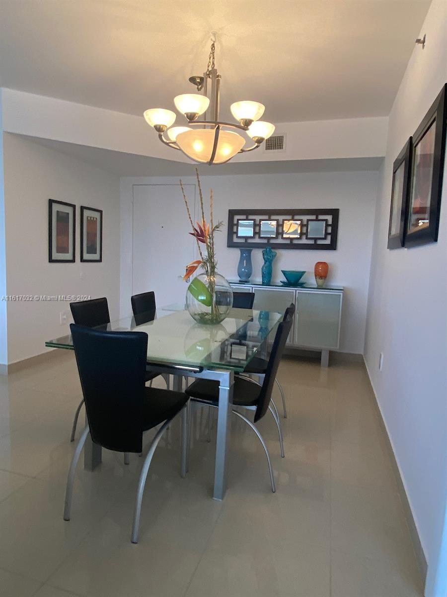 18911 Collins Ave 1003