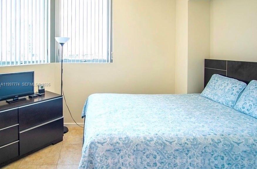 METROPOLIS II AT DADELAND - Residential