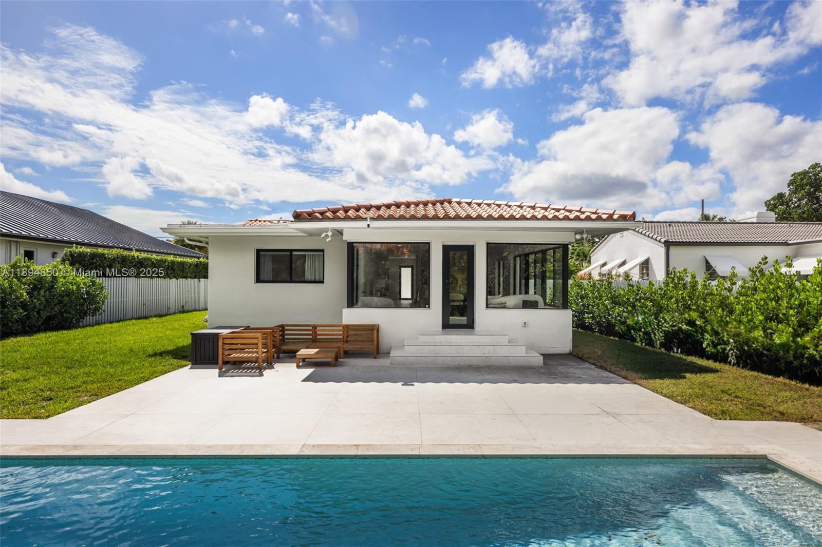 BRICKELL ESTATES - Residential Lease