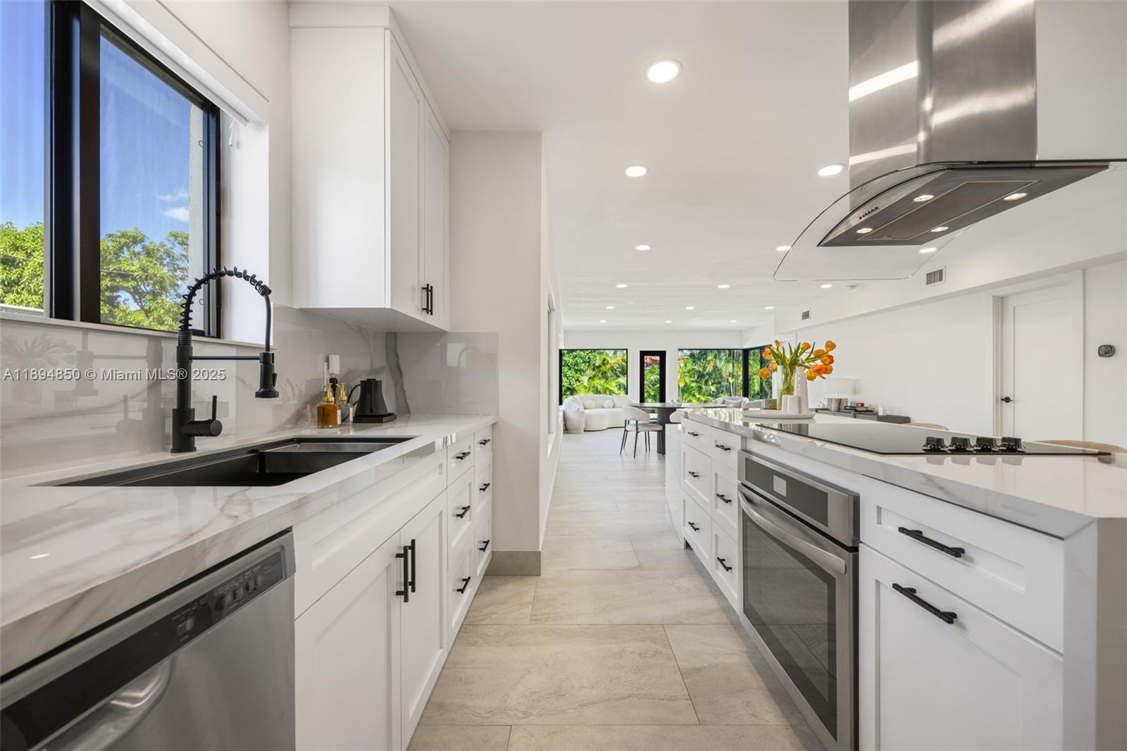 BRICKELL ESTATES - Residential Lease