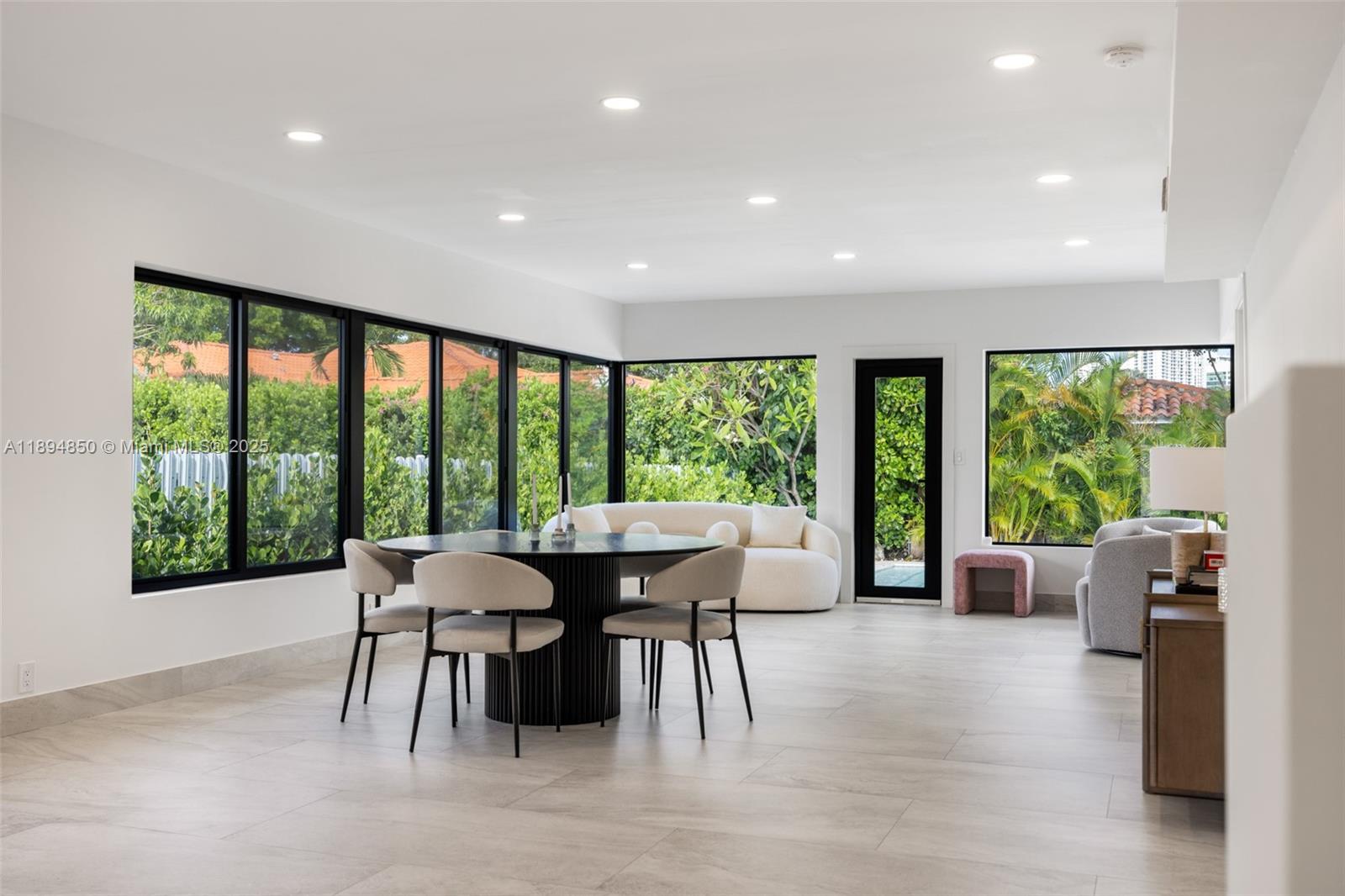 BRICKELL ESTATES - Residential Lease