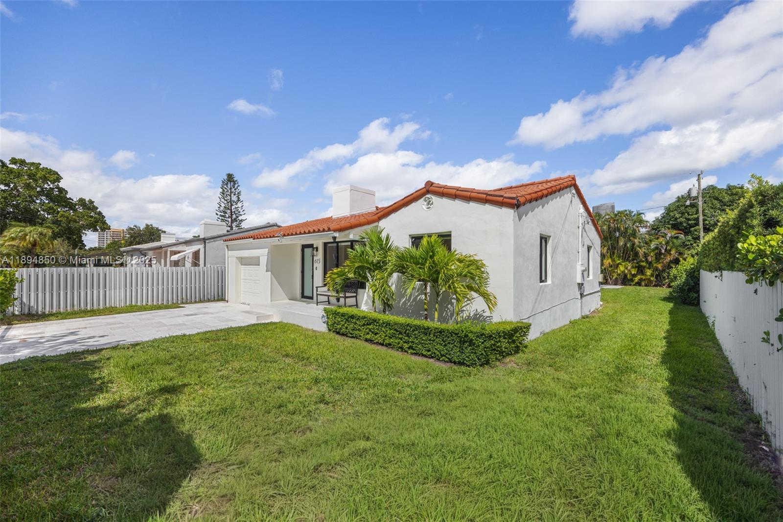 BRICKELL ESTATES - Residential Lease