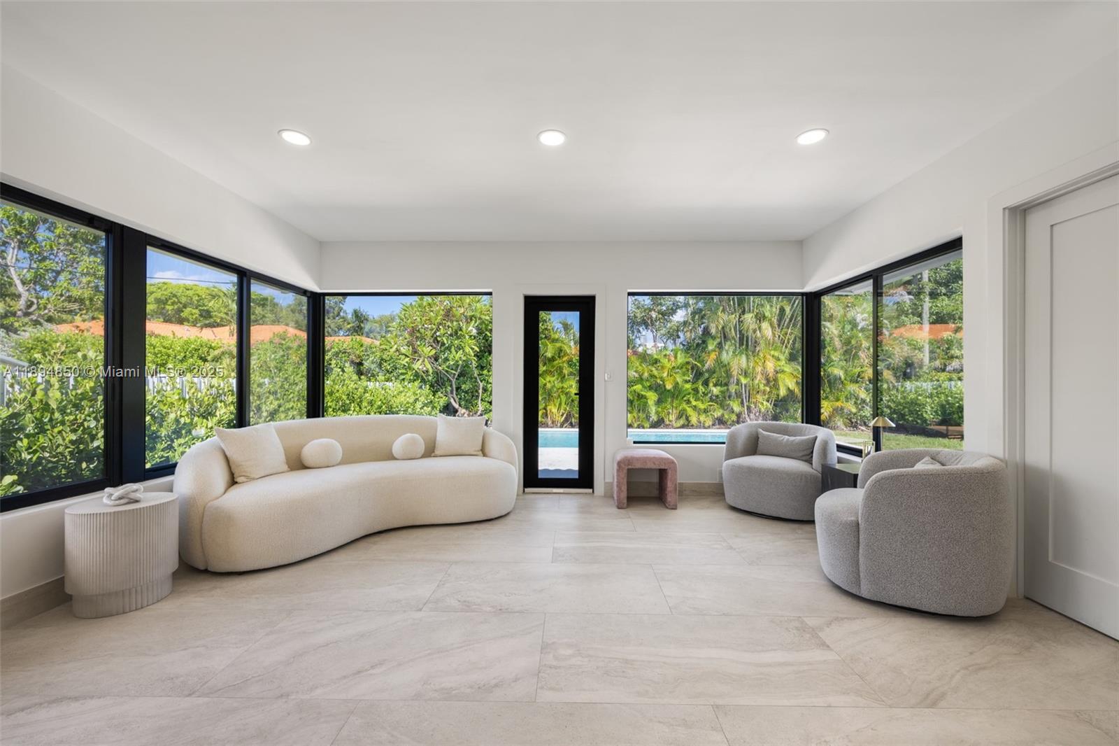 BRICKELL ESTATES - Residential Lease