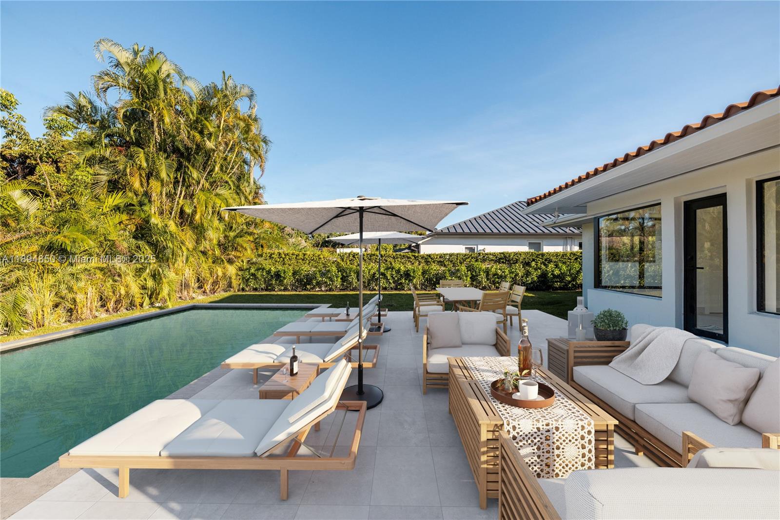 BRICKELL ESTATES - Residential Lease