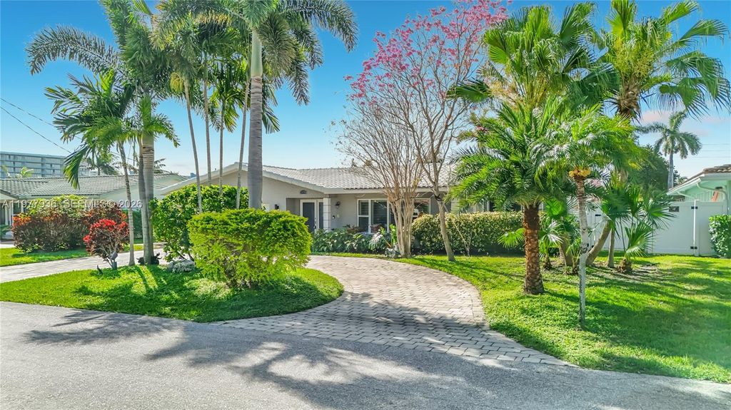 Photo of 2770 NE 8th Ct #2770, Pompano Beach, FL 33062 (MLS # A11977936)