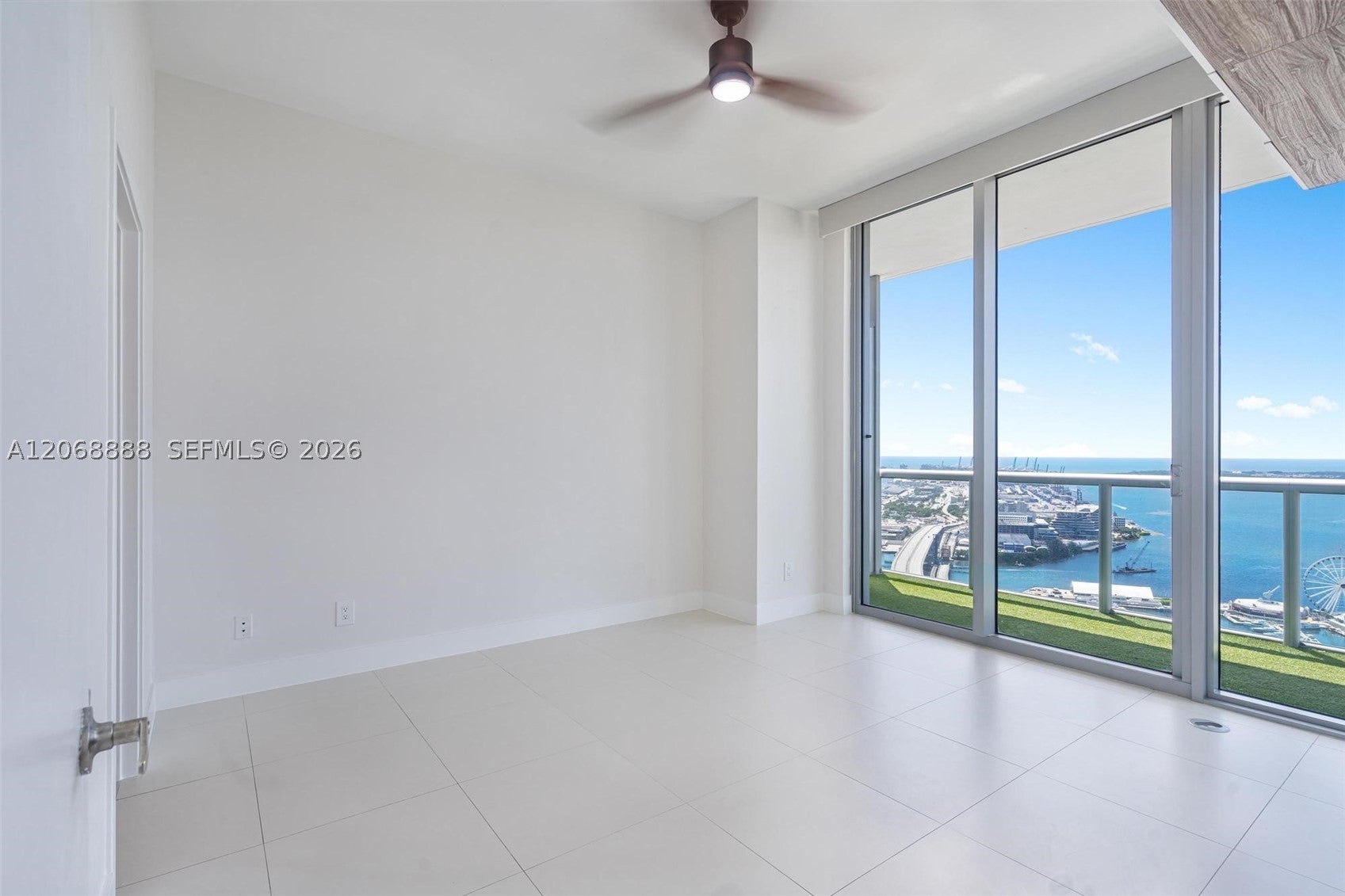 888 Biscayne Blvd 4804