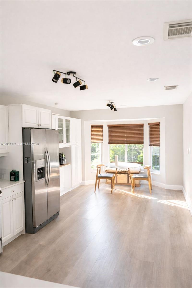 WEST LAKE VILLAGE PLAT - Residential