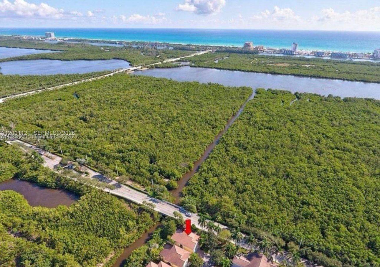 WEST LAKE VILLAGE PLAT - Residential