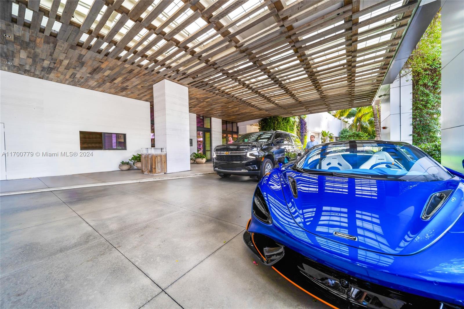 2399 COLLINS AVENUE - Residential