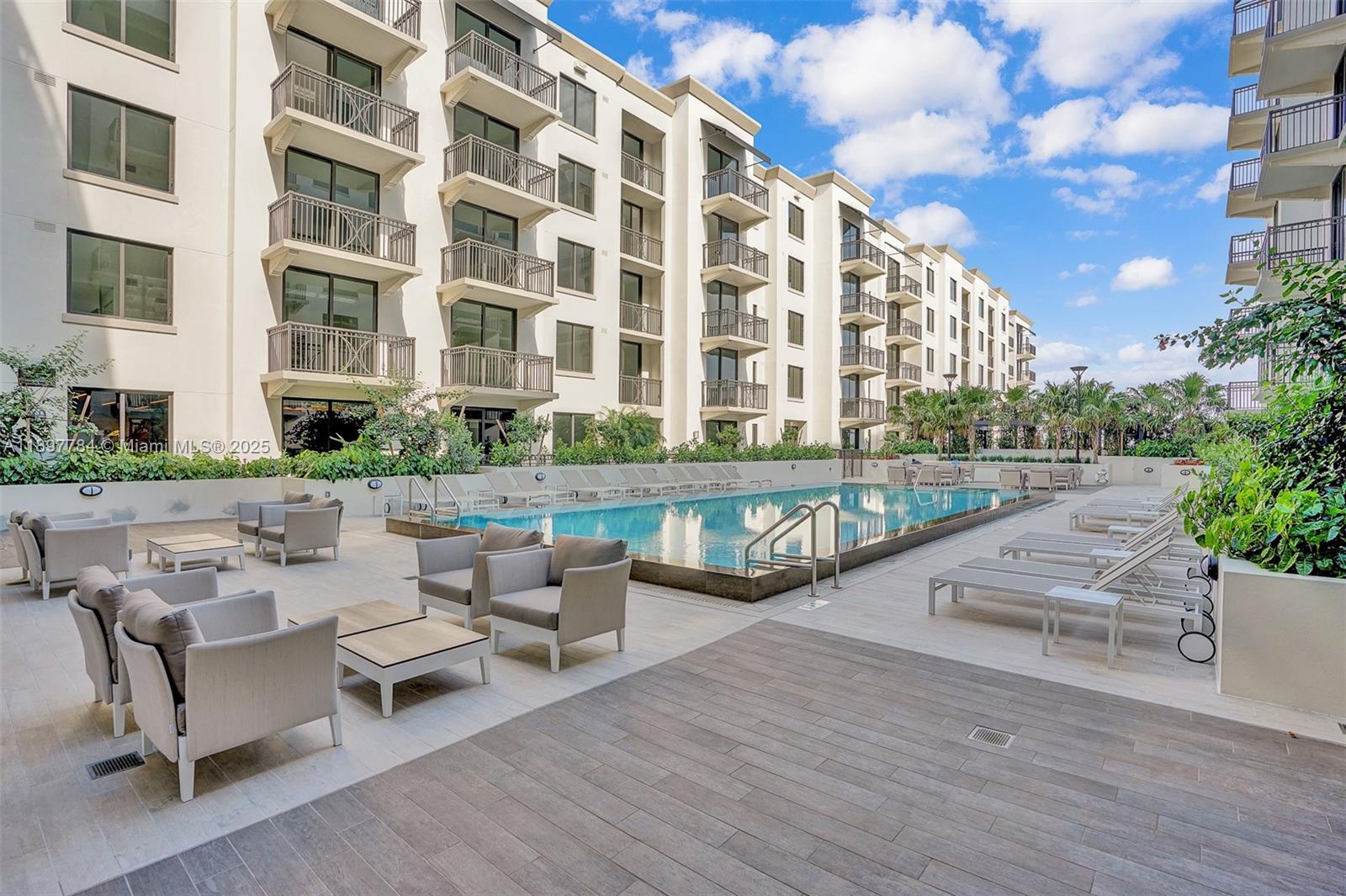 MERRICK MANOR - Residential Lease