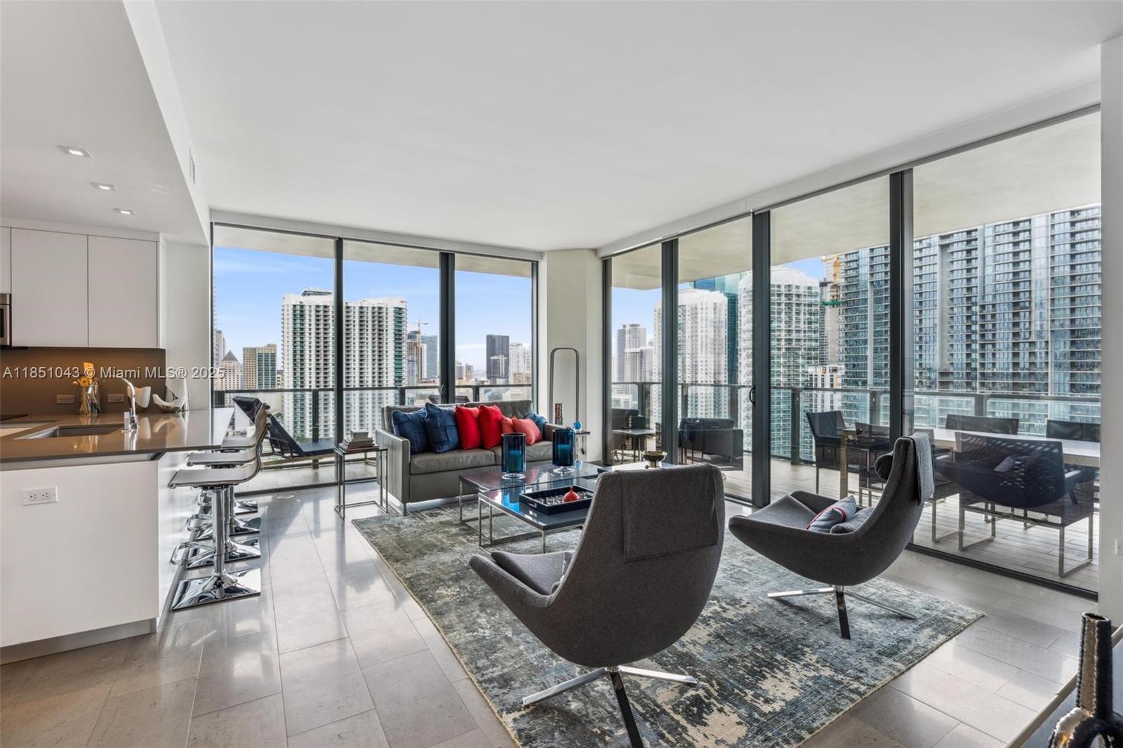 88 SW 7th St 2111