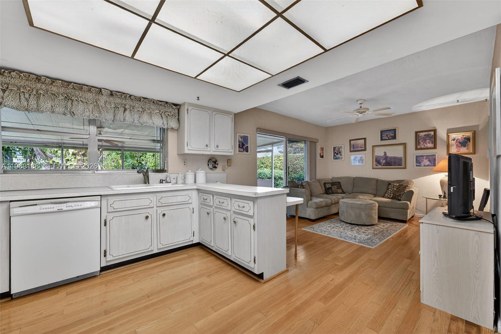 KENDALE SOUTH SEC 1 - Residential