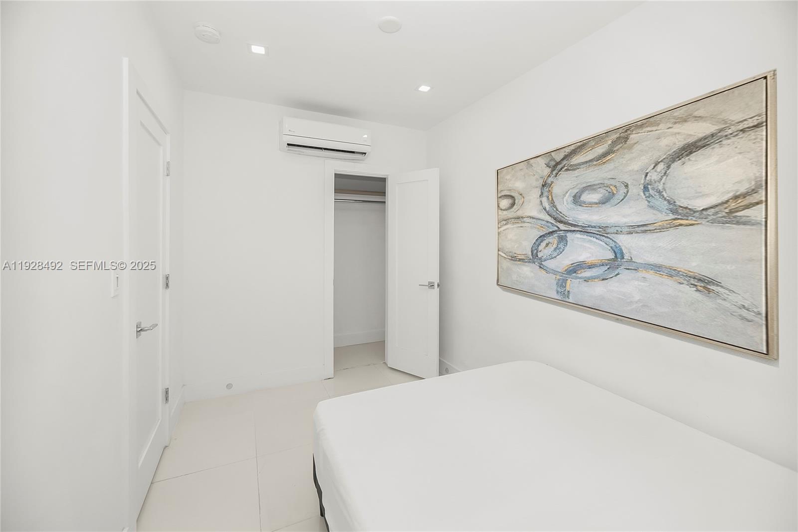 OCEAN BEACH ADDN NO 3 - Residential Lease