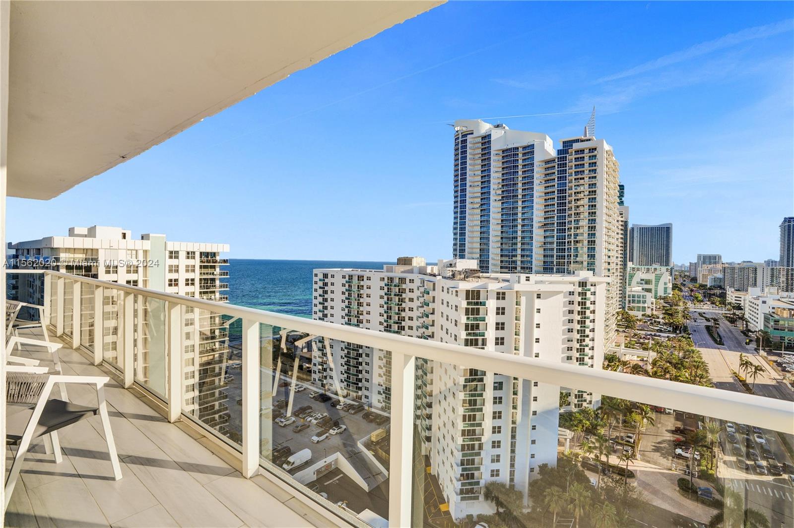AQUARIUS CONDO - Residential