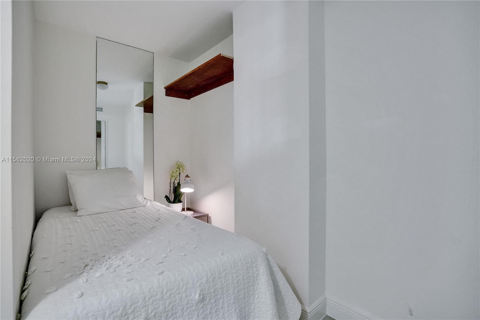 AQUARIUS CONDO - Residential