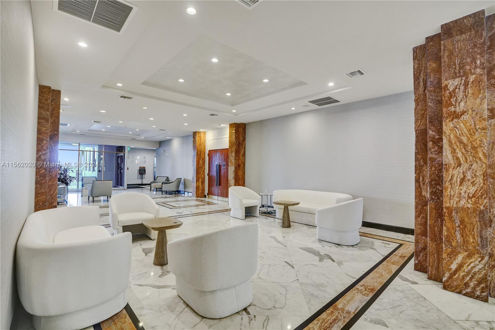 AQUARIUS CONDO - Residential