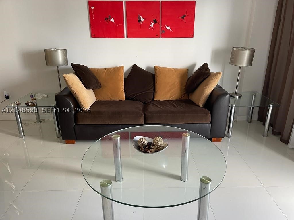 5701 Collins Ave 1411