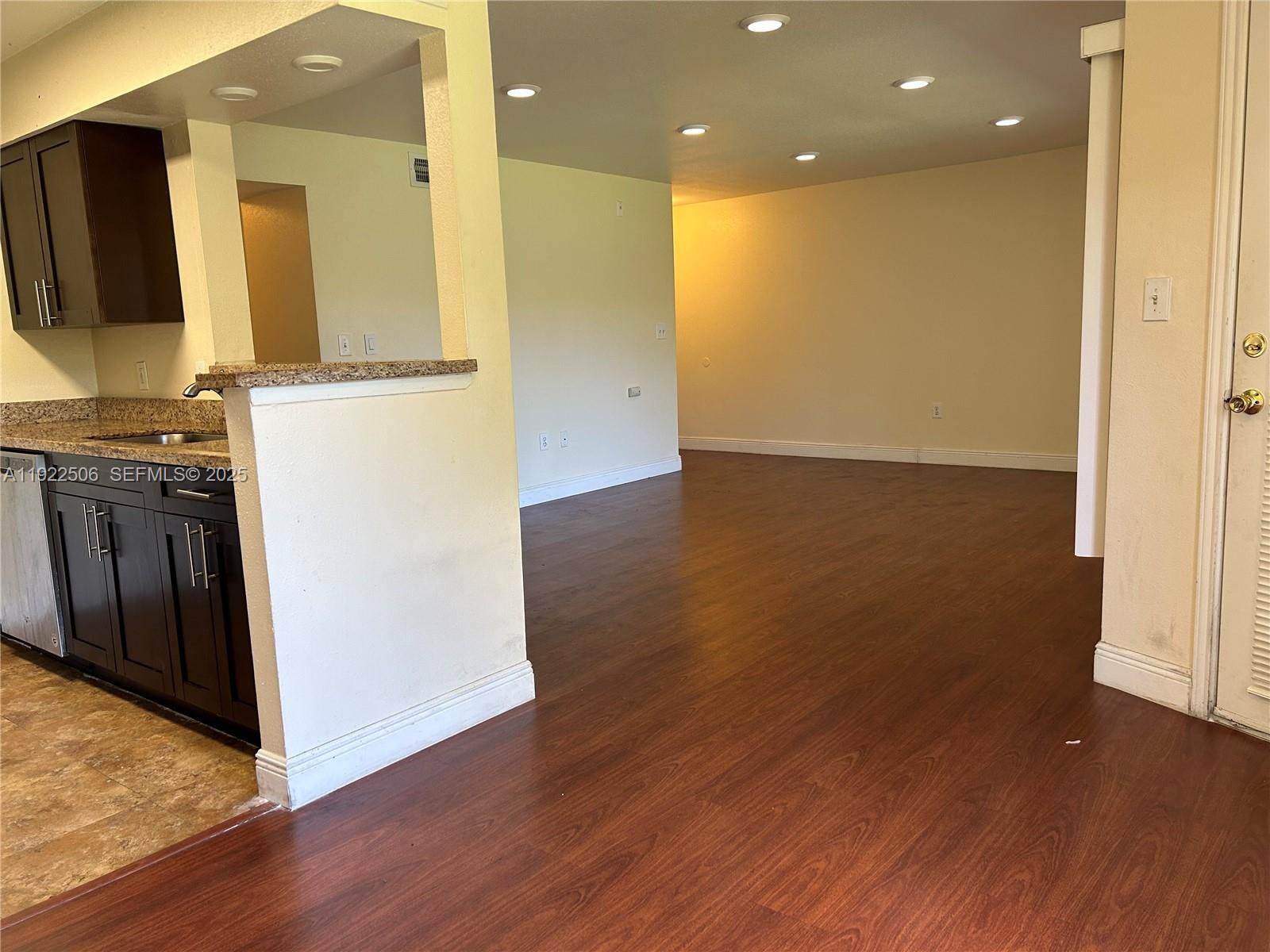 SAILBOAT POINTE CONDO - Residential Lease