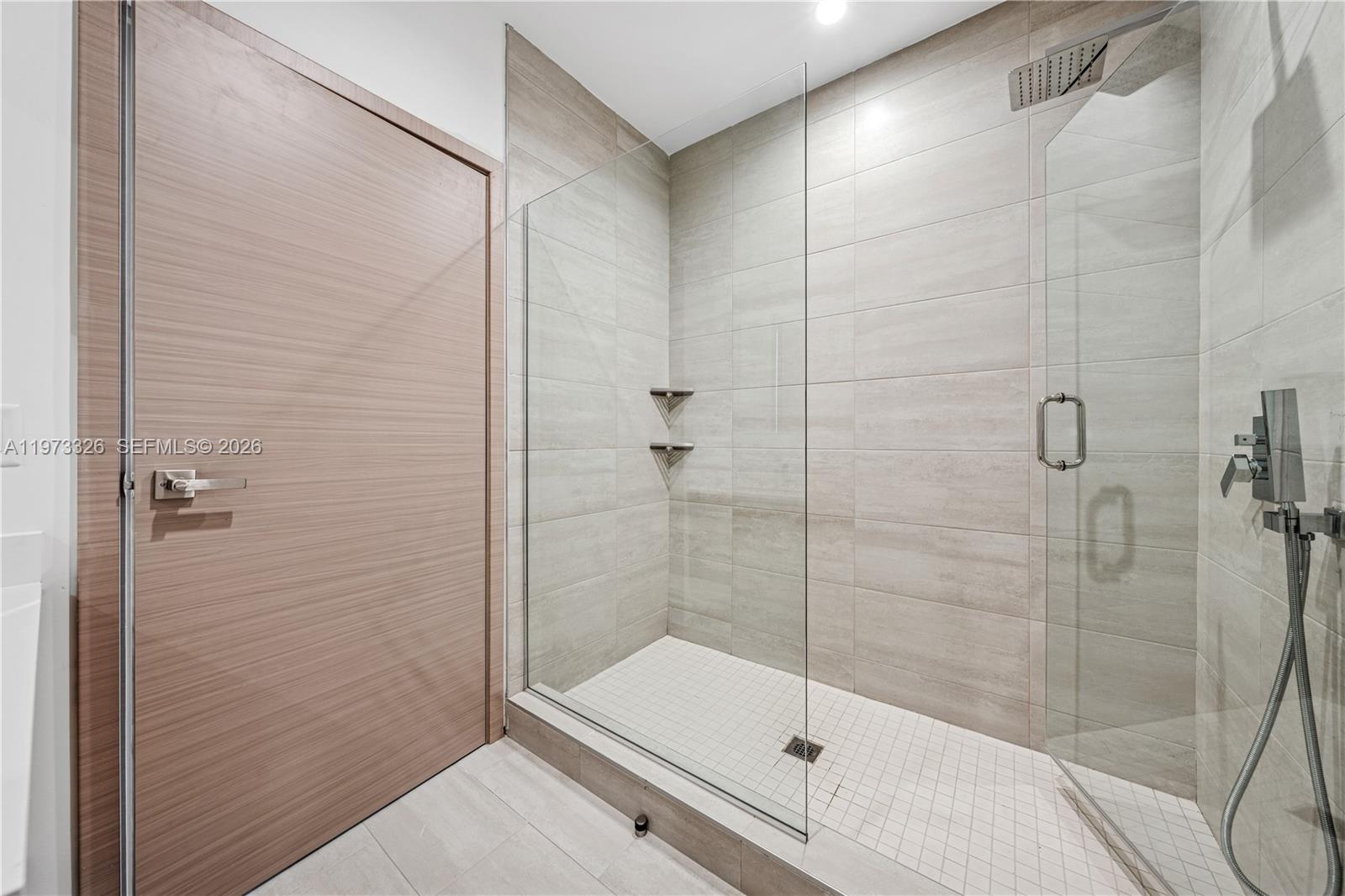 BAY HARBOR ISLAND - Residential Lease