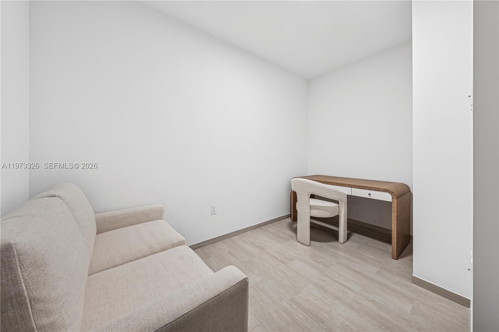 BAY HARBOR ISLAND - Residential Lease