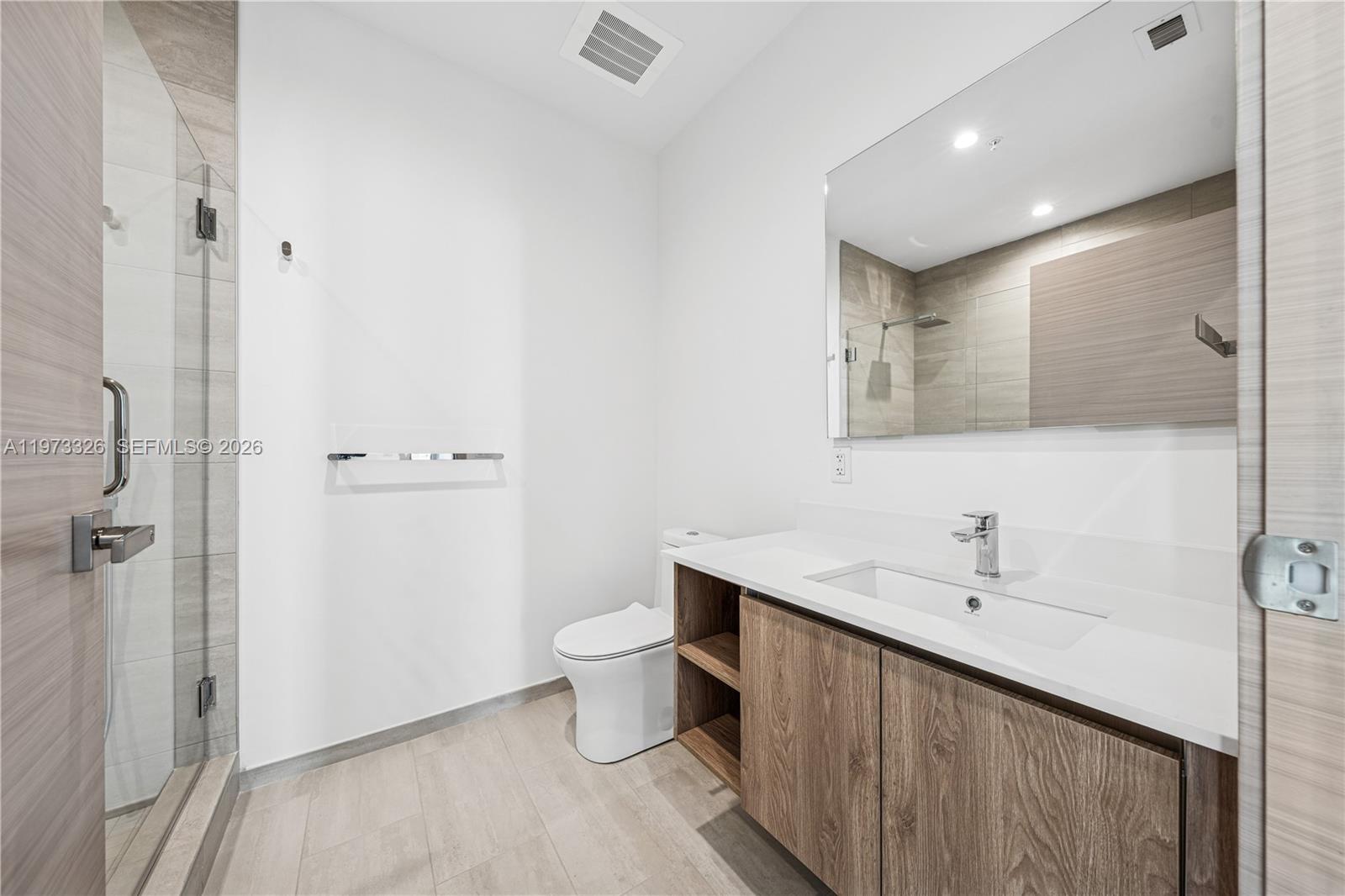 BAY HARBOR ISLAND - Residential Lease