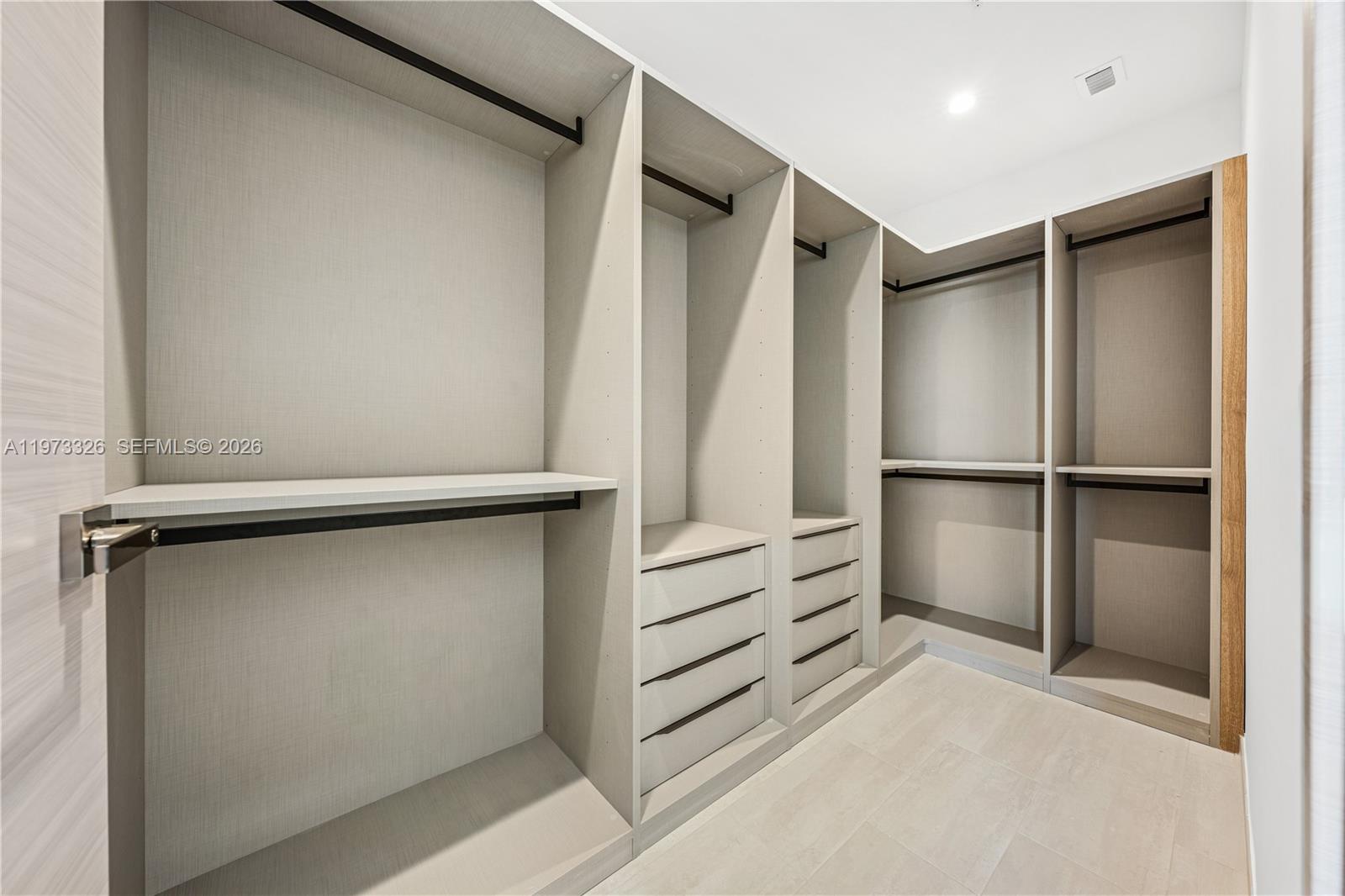 BAY HARBOR ISLAND - Residential Lease