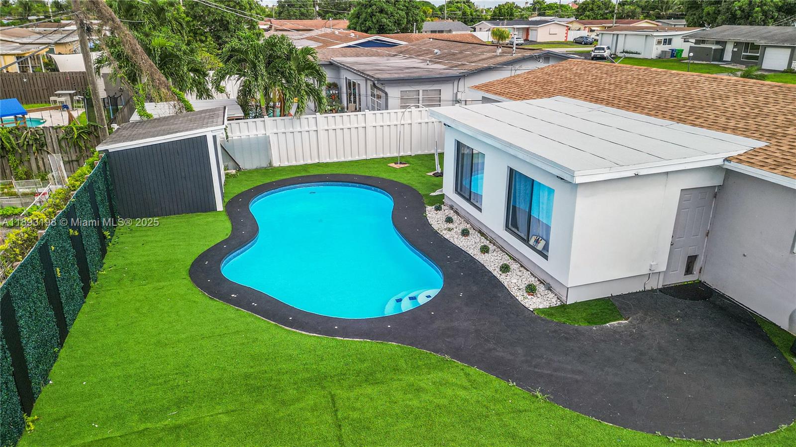 SUNRISE GOLF VILLAGE SEC - Residential