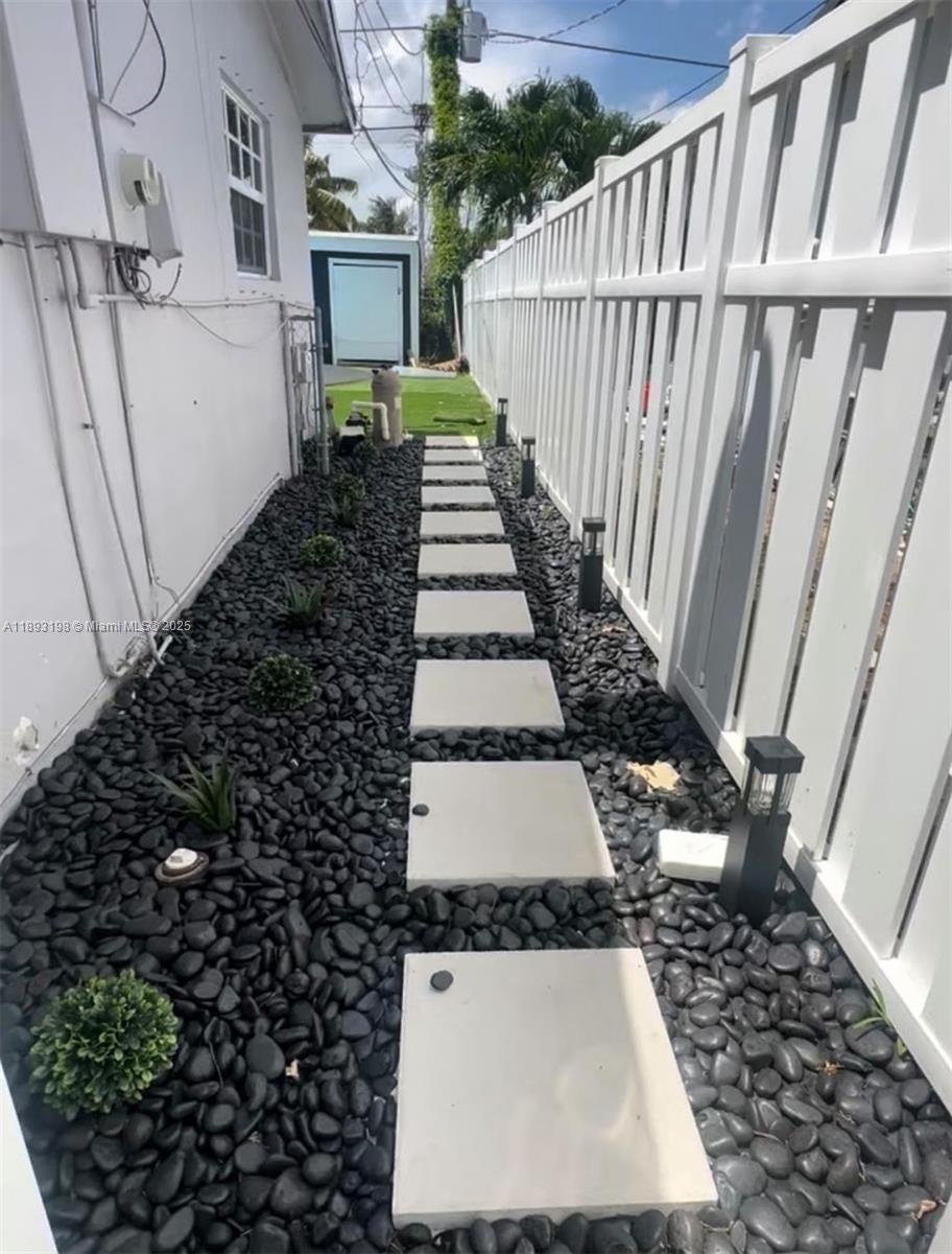 SUNRISE GOLF VILLAGE SEC - Residential